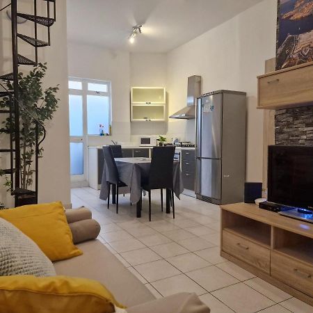 Balesa Property - Modern Duplex House In Central Sliema Zewnętrze zdjęcie